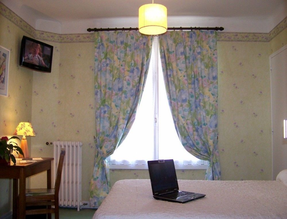 Hotel La Pocatiere Coutances Exterior photo