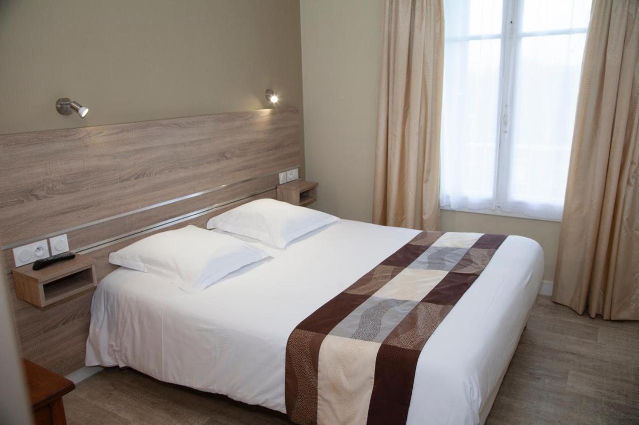 Hotel La Pocatiere Coutances Exterior photo